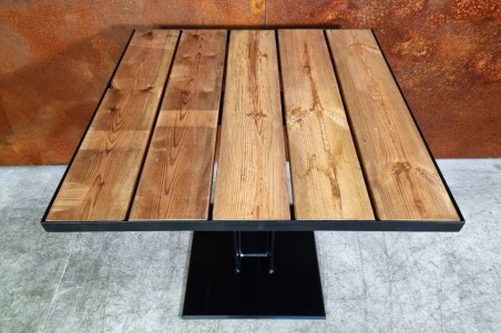 table pieds central poutrelle H plateau en lame de pin table carré terrasse bar restaurant style industriel robuste solide