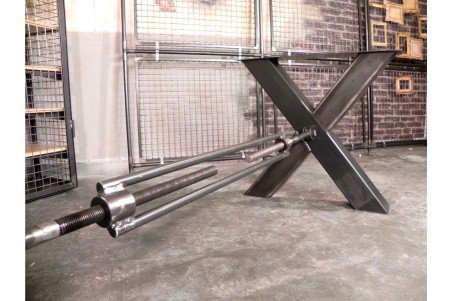 Table style industriel en bois et acier - Thaïx
