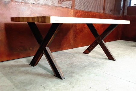 Table vintage en bois et acier - Xantone