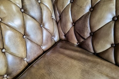 Canapé 3 places cuir vert olive capitonné design "chesterfield" style industriel déco indus loft