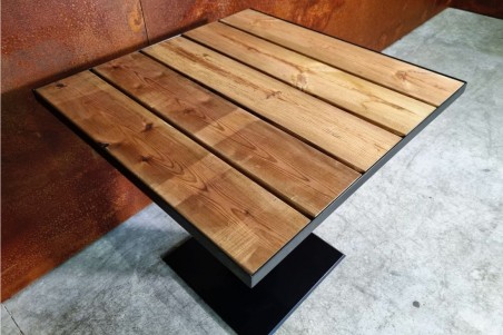 table pieds central poutrelle H plateau en lame de pin table carré terrasse bar restaurant style industriel robuste solide