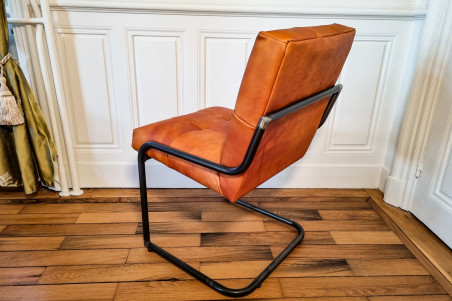 Tavèl 2.0 - Chaise capiton - double confort- en cuir - tube rond