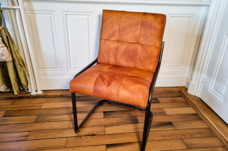 Tavèl 2.0 - Chaise capiton - double confort- en cuir - tube rond