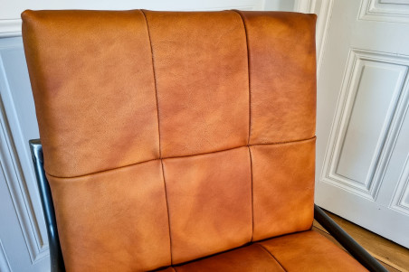 Tavèl 2.0 - Chaise capiton - double confort- en cuir - tube rond