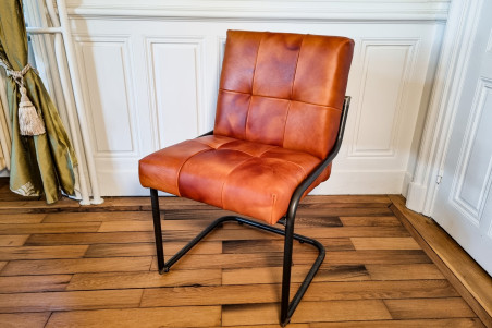 Tavèl 2.0 - Chaise capiton - double confort- en cuir - tube rond