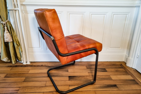 Tavèl 2.0 - Chaise capiton - double confort- en cuir - tube rond