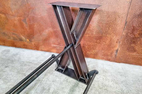 LOPIGNA - Pied de table central en métal avec repose pieds