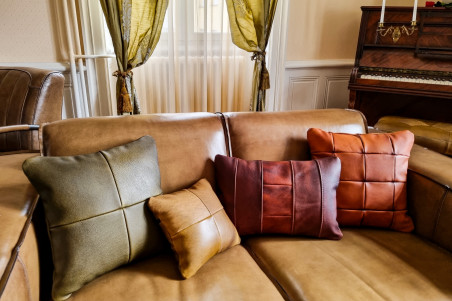 coussin en cuir patine tradition