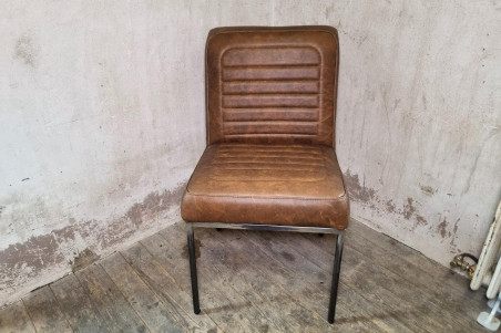 Chaise en cuir QUINCEY - coutures Voyage