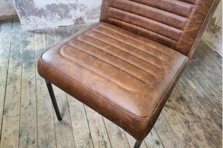 Chaise en cuir QUINCEY - coutures Voyage