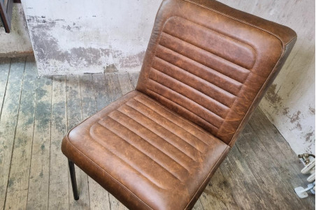 Chaise en cuir QUINCEY - coutures Voyage