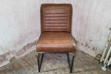 Chaise en cuir QUINCEY - coutures Voyage