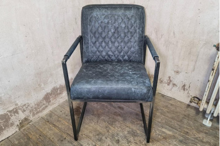 Chaise en cuir LOCARN - coutures Héritage