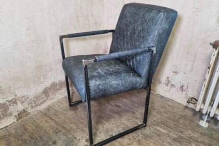Chaise en cuir LOCARN - coutures Héritage