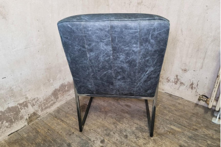 Chaise en cuir LOCARN - coutures Héritage