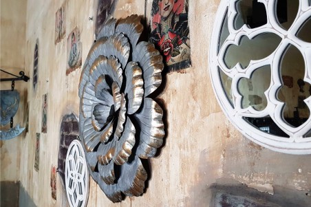 Rose d'or antique à accrocher au mur