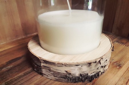Bougie Rondin, contenant verre avec socle en bois