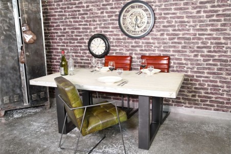 Chaise confort couleur vert armée vintage design métal déco indus loft