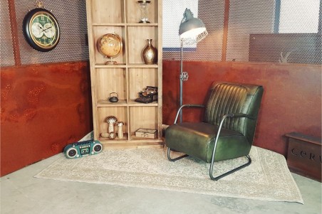 Fauteuil vintage en cuir vert armée design voiture ancienne