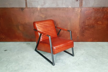 Fauteuil cuir cognac et métal, déco vintage, style indus, design loft, art contemporain