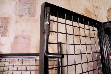 Armoire métal grillage et bois, vaisselier, bibliothèque, style industriel, déco vintage, design loft