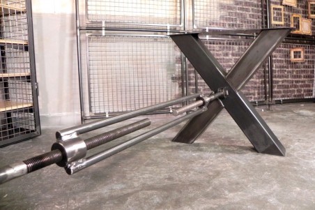 Pieds de table en acier design X avec barre centrale, style industrielle, déco vintage, esprit steampunk