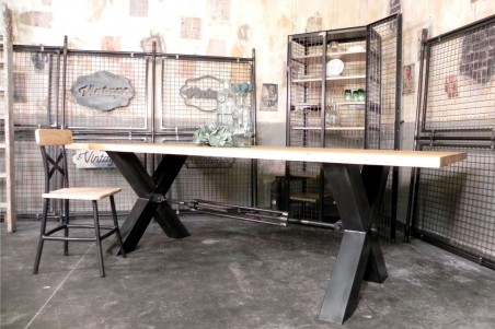 Pieds de table en acier design X avec barre centrale, style industrielle, déco vintage, esprit steampunk