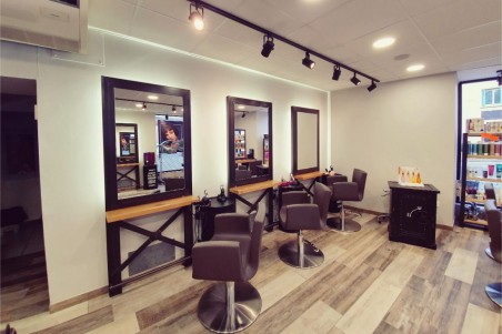 Coiffeuse en métal et bois avec miroir à fixer au mur style indus