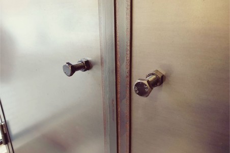 Vestiaire numéroté en métal et bois déco style industriel personnalisable