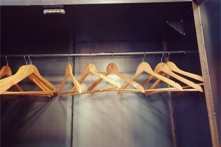 Vestiaire numéroté en métal et bois déco style industriel personnalisable