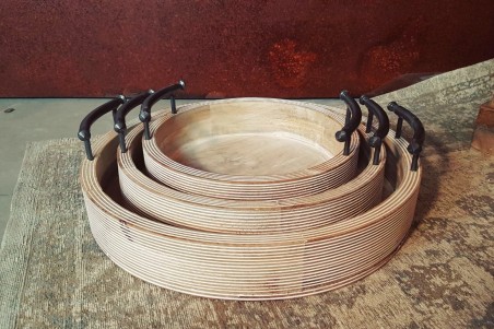 Plateaux rond en bois de manguier avec poignées métal