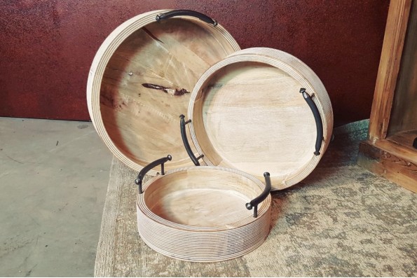 Plateaux rond en bois de manguier avec poignées métal