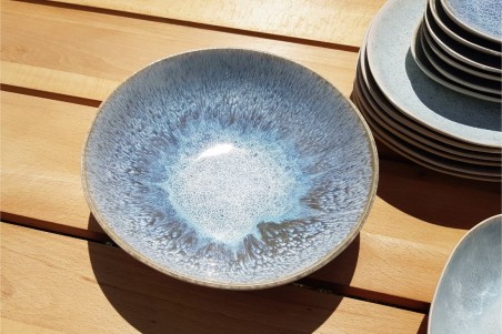 Vaisselle en émaille bleue naturel