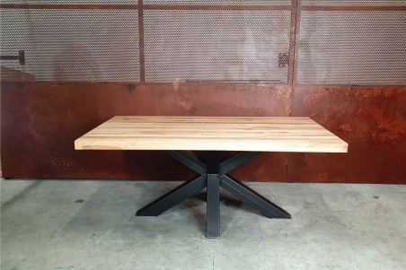 Table étoile centrale en métal déco style industriel