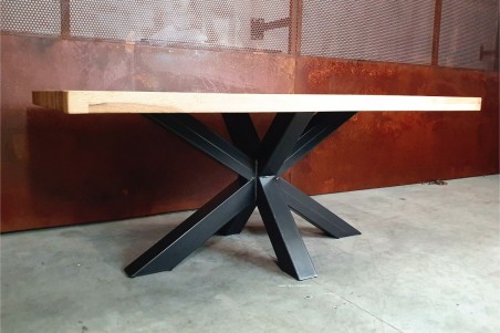 Table étoile centrale en métal déco style industriel