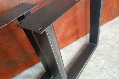 Pied de table carré en U en métal déco style industriel fabrication artisanale