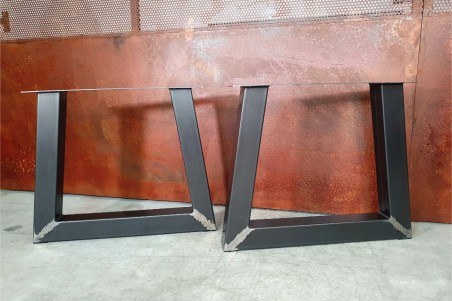 Pied de table évasé en métal déco style industriel fabrication artisanale