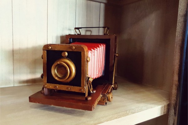 Caméra vintage modèle antique porte photo déco style industriel cinéma rétro idée cadeau cinéphile