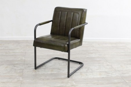 Chaise confort en cuir et métal, déco vintage, style indus, design loft, art contemporain