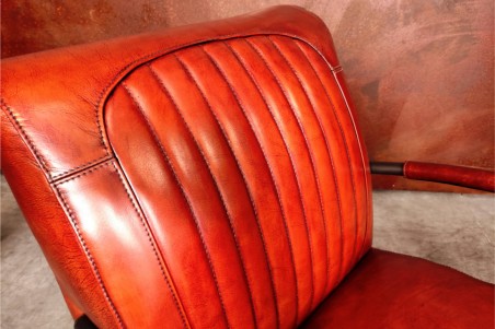 Fauteuil vintage en cuir cognac design voiture ancienne