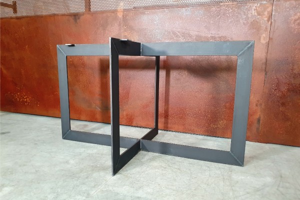 Pied de table central forme géométrique carré et rectangle en acier brut vernis style industriel petit plus déco loft 2