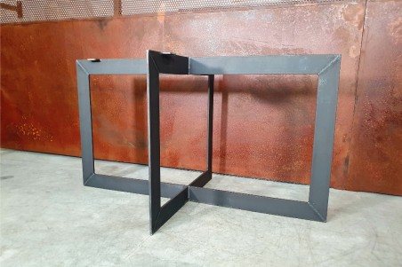 Pied de table central forme géométrique carré et rectangle en acier brut vernis style industriel petit plus déco loft