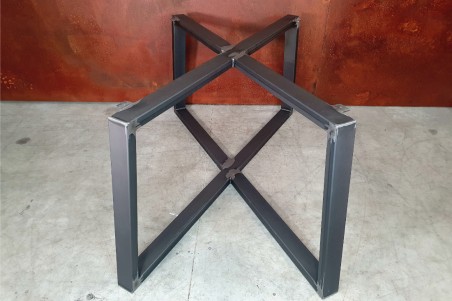Pied de table central en acier brut vernis forme de double X deco vintage style industriel
