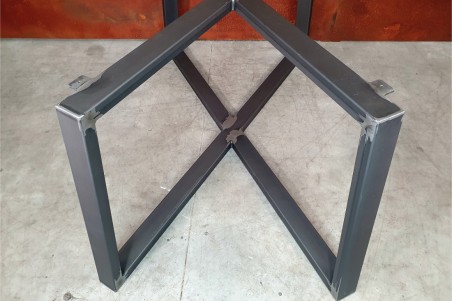 Pied de table central en acier brut vernis forme de double X deco vintage style industriel