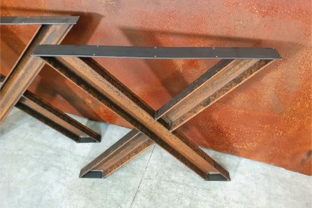 Lot de 2 Pieds de table couleur rouille en UPE en forme de X style industriel