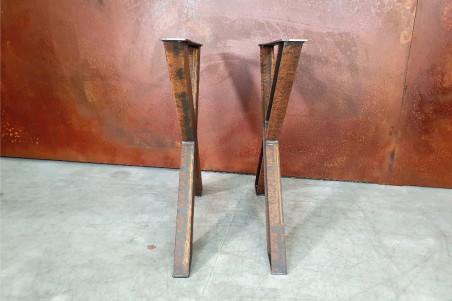 Lot de 2 Pieds de table couleur rouille en UPE en forme de X style industriel