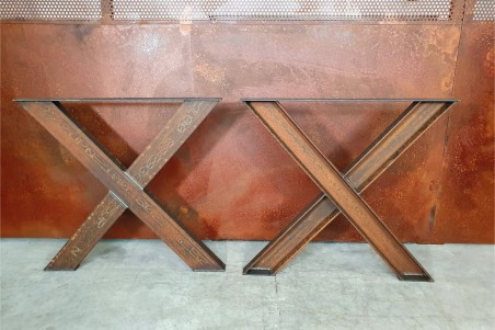 Lot de 2 Pieds de table couleur rouille en UPE en forme de X style industriel
